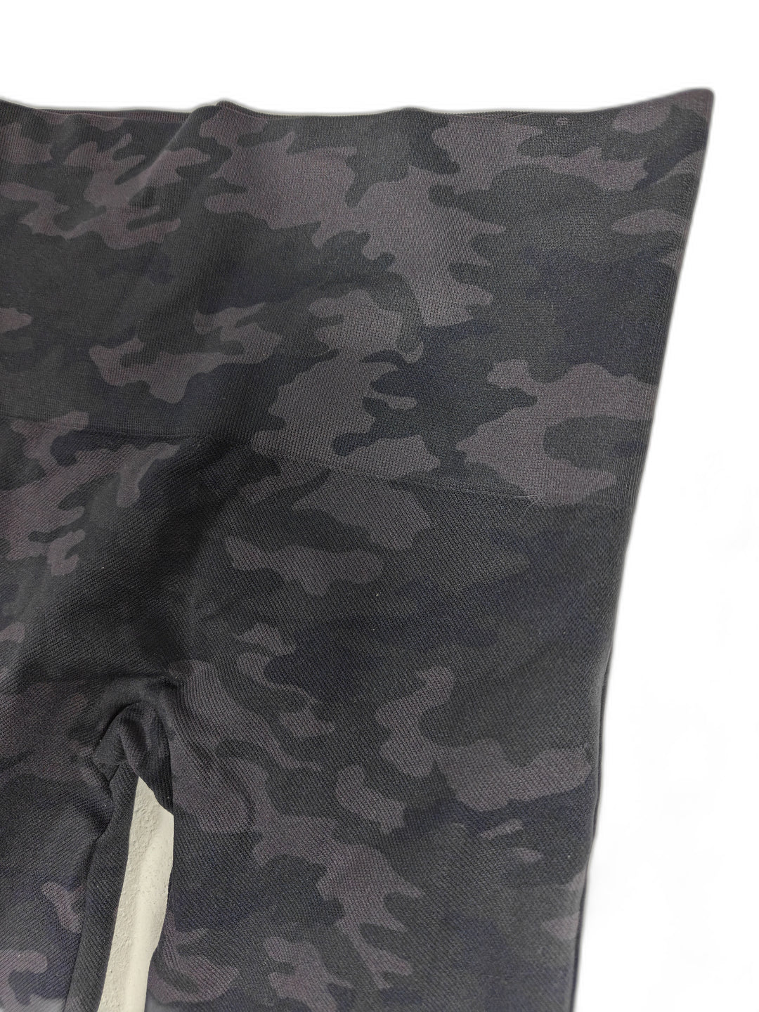 Womens Spanx Leggings Black Camo Size M