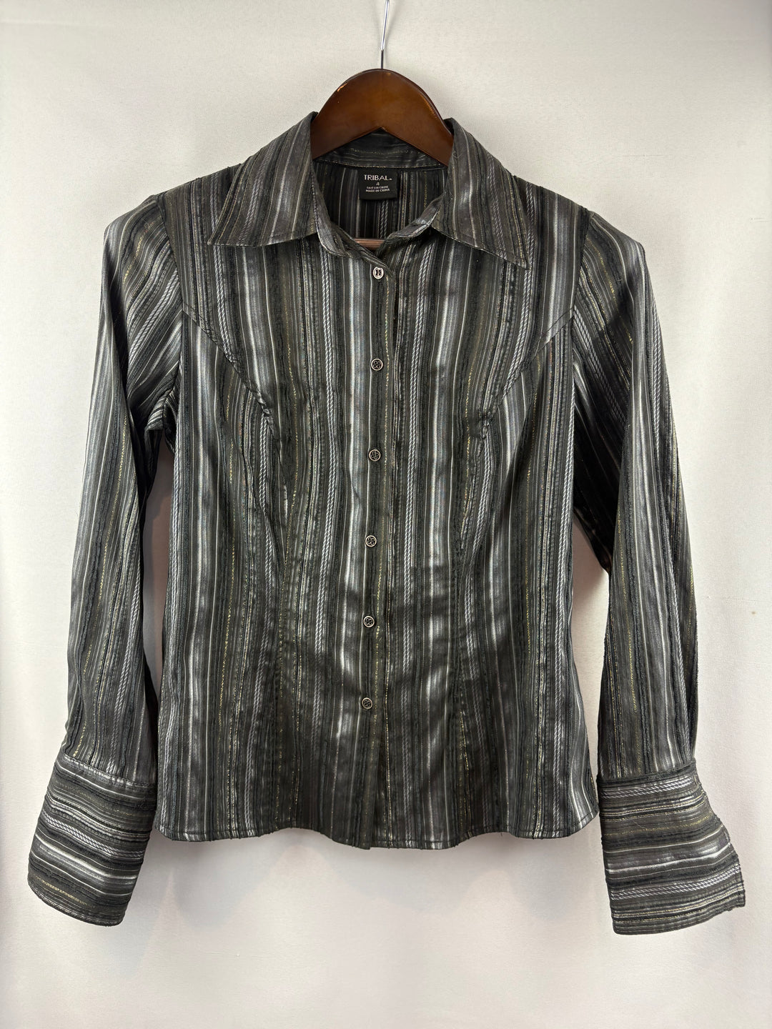 Women’s Tribal Size 4 Black, Gray, & Gold Striped Button Up